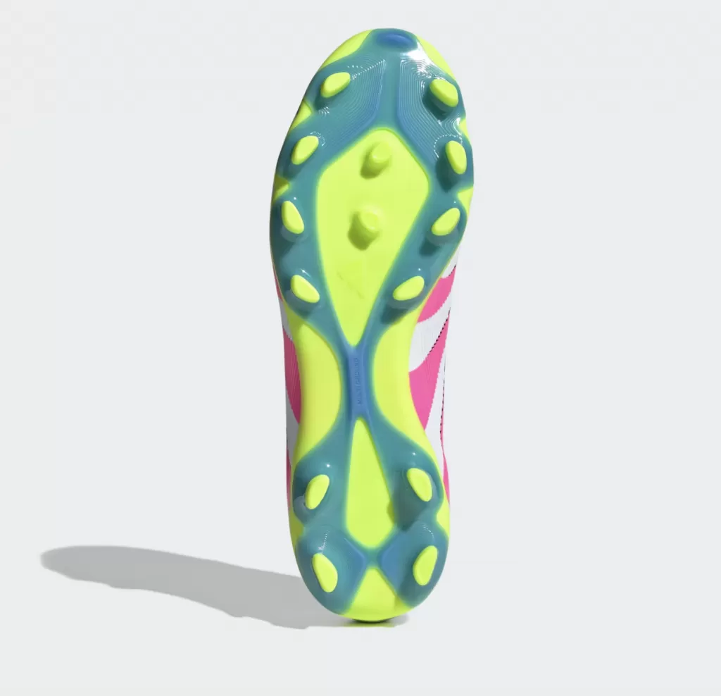 Бутсы полупрофессиональные Adidas Predator Pro MG